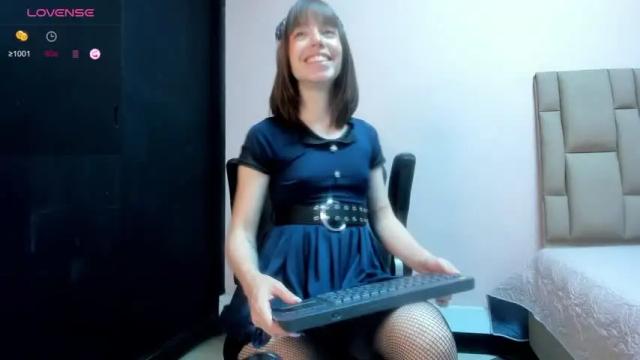 Image 2 of berry_008 Stream on Chaturbate on 17 months ago