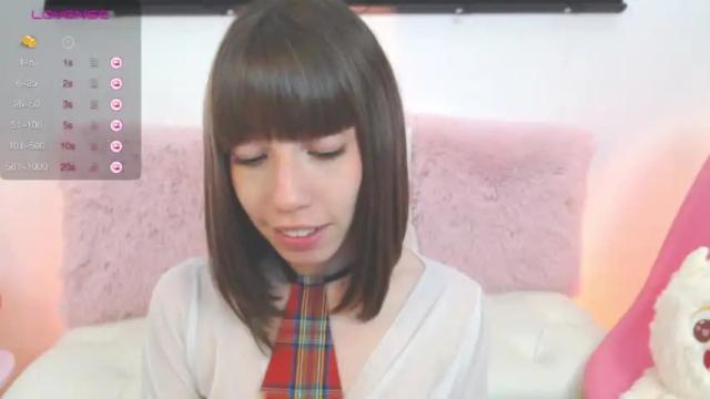 Image 6 of berry__008 Stream on Chaturbate on 15 months ago