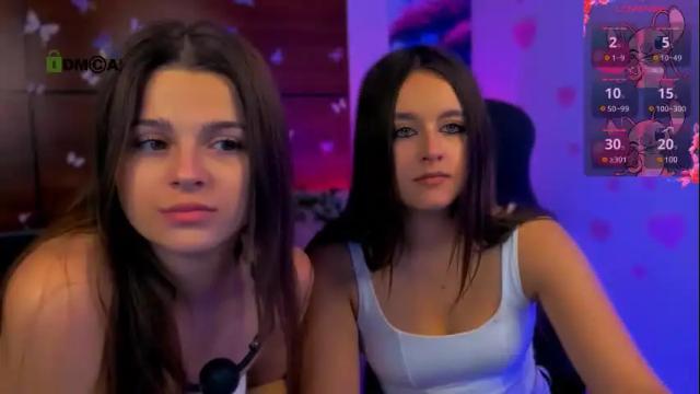 Image 12 of berry_alma Stream on Chaturbate on 1 month ago