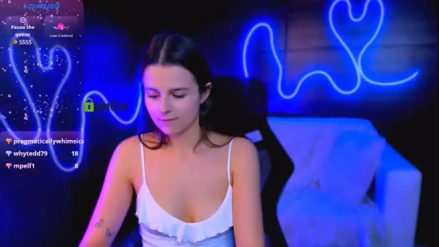 Image 4 of berry_alma Stream on Chaturbate on 10 days ago