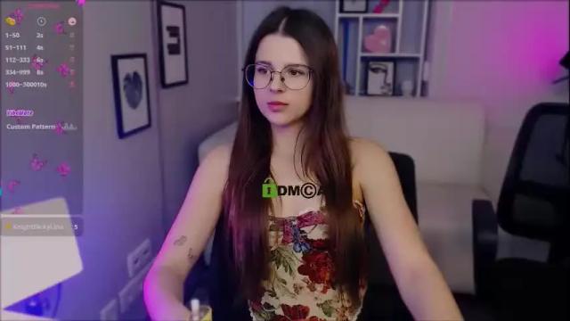Image 6 of berry_alma Stream on Chaturbate on 8 days ago