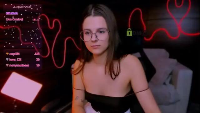 Image 8 of berry_alma Stream on Chaturbate on 7 days ago