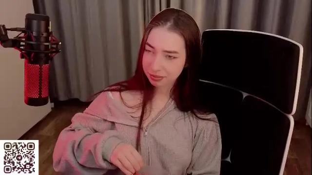 Image 10 of berry_muffin Stream on Chaturbate on 1 month ago
