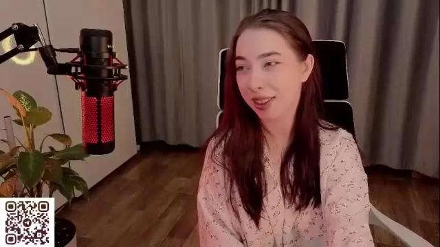 Image 6 of berry_muffin Stream on Chaturbate on 1 month ago