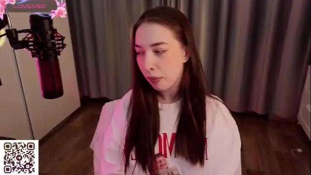 Image 8 of berry_muffin Stream on Chaturbate on 1 month ago