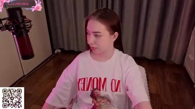 Image 11 of berry_muffin Stream on Chaturbate on 1 month ago