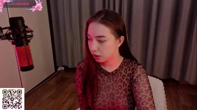 Image 4 of berry_muffin Stream on Chaturbate on 1 month ago