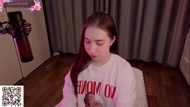 Image 7 of berry_muffin Stream on Chaturbate on 1 month ago