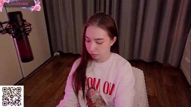 Image 8 of berry_muffin Stream on Chaturbate on 1 month ago