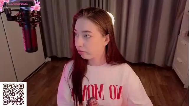 Image 2 of berry_muffin Stream on Chaturbate on 1 month ago