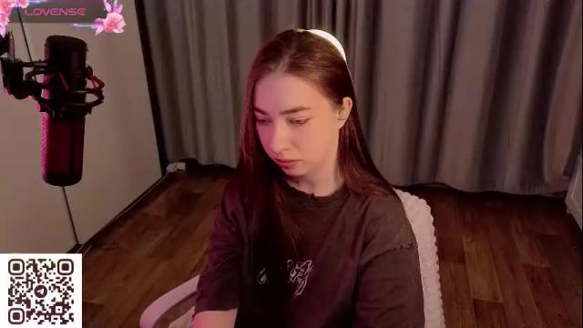 Image 7 of berry_muffin Stream on Chaturbate on 1 month ago
