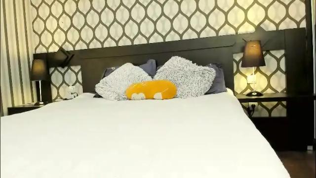 Image 12 of berry_pie Stream on Chaturbate on 2 months ago