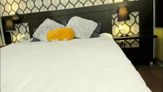 Image 3 of berry_pie Stream on Chaturbate on 1 month ago