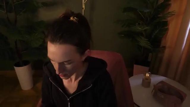 Image 6 of berryviolett Stream on Chaturbate on 12 months ago