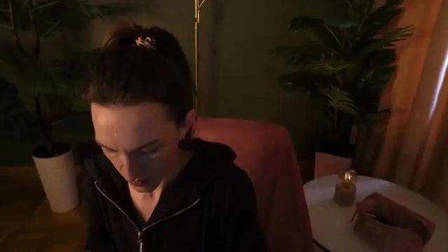 Image 7 of berryviolett Stream on Chaturbate on 12 months ago
