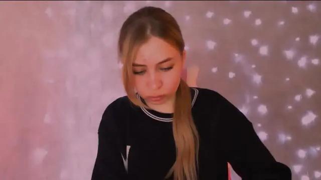 Image 3 of berthaxgolden Stream on Chaturbate on 16 months ago