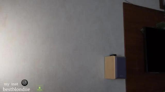 Thumbnail 1, bestblondiiecb's Stream at Chaturbate, 13 months ago