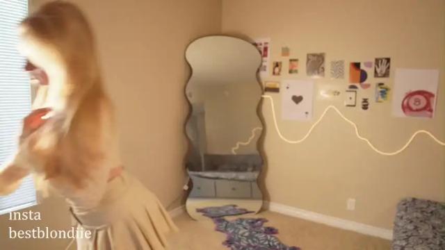 Image 12 of bestblondiiecb Stream on Chaturbate on 1 month ago