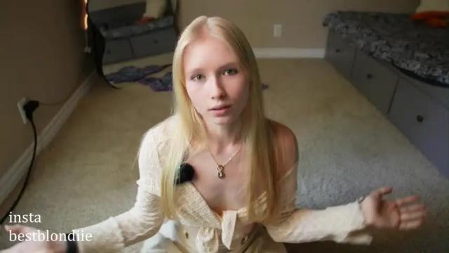 Image 8 of bestblondiiecb Stream on Chaturbate on 1 month ago