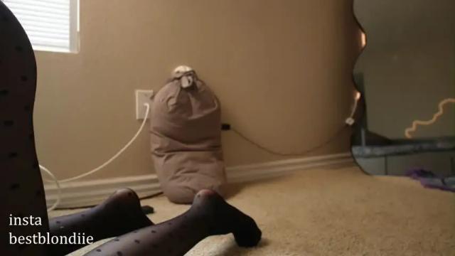 Thumbnail 3, bestblondiiecb's Stream at Chaturbate, 1 month ago