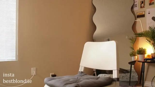 Image 12 of bestblondiiecb Stream on Chaturbate on 9 days ago