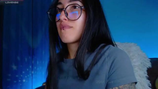 Image 11 of betsabe_butlers_ Stream on Chaturbate on 14 months ago
