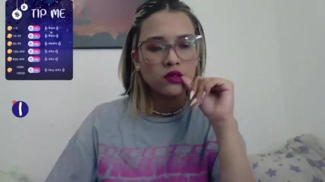 Image 4 of betsaida2613 Stream on Chaturbate on 23 months ago