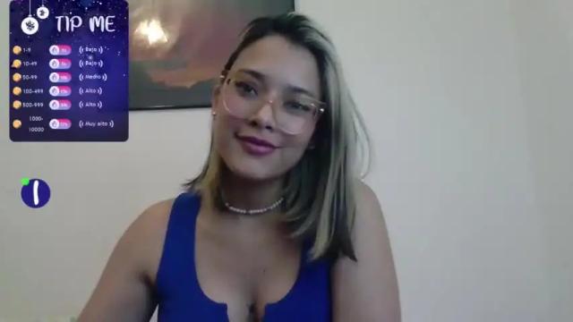 Image 4 of betsaida2613 Stream on Chaturbate on 23 months ago