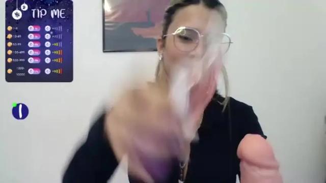 Image 3 of betsaida2613 Stream on Chaturbate on 21 months ago