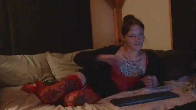Image 11 of betsybradcock Stream on Chaturbate on 1 month ago