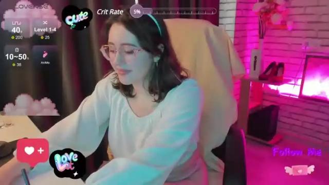 Image 2 of betty__pie Stream on Chaturbate on 21 months ago