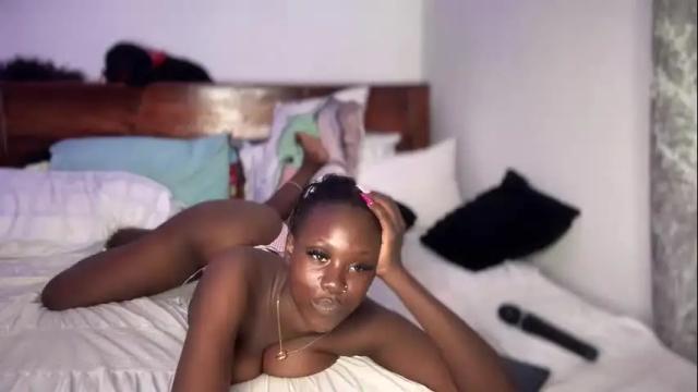 Image 2 of betty_fire_ Stream on Chaturbate on 5 months ago