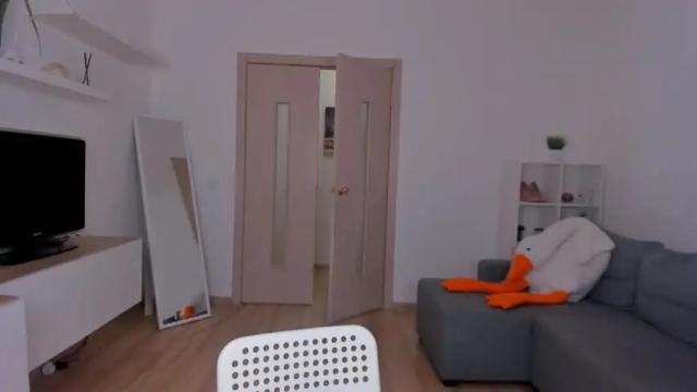 Image 2 of betty_gre Stream on Chaturbate on 18 months ago