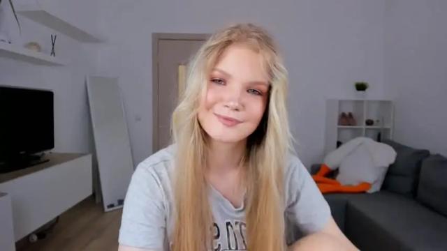 Image 6 of betty_gre Stream on Chaturbate on 18 months ago