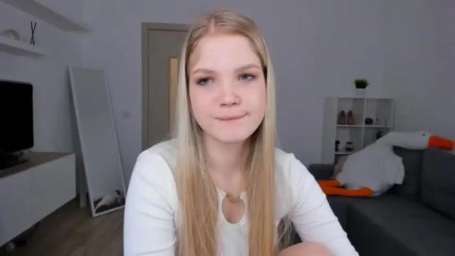 Image 3 of betty_gre Stream on Chaturbate on 18 months ago