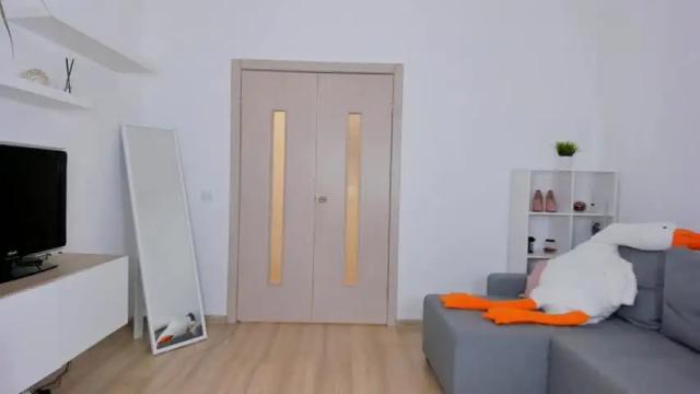 Image 7 of betty_gre Stream on Chaturbate on 18 months ago
