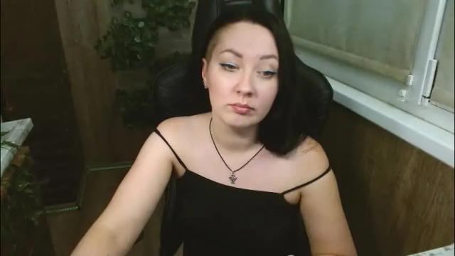 Image 10 of betty_luss Stream on Chaturbate on 2 months ago