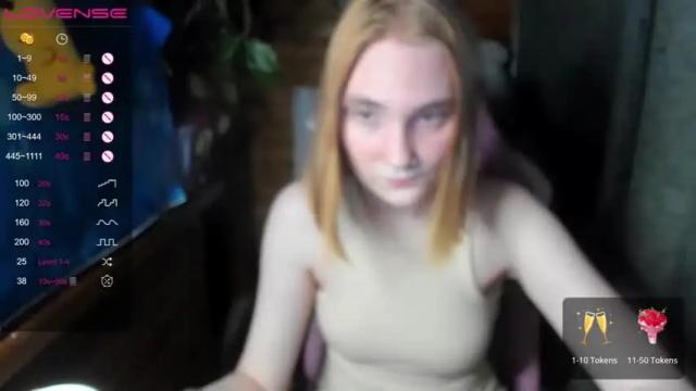 Image 4 of betty_witchy Stream on Chaturbate on 16 months ago