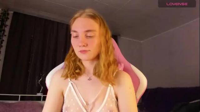Image 7 of betty_witchy Stream on Chaturbate on 19 days ago
