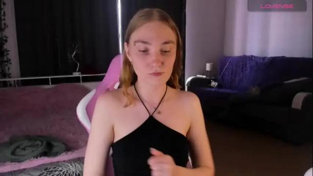 Image 2 of betty_witchy Stream on Chaturbate on 11 days ago