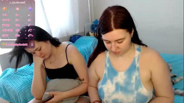 Image 12 of bettyandrich Stream on Chaturbate on 14 days ago