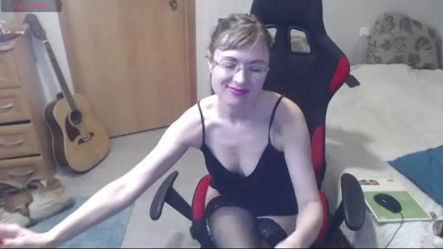 Image 3 of bettyburns Stream on Chaturbate on 24 days ago
