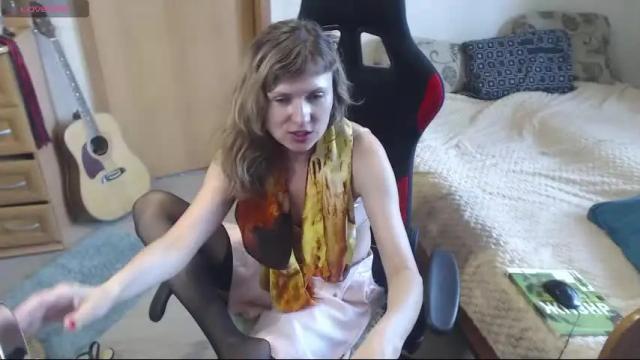Image 6 of bettyburns Stream on Chaturbate on 9 days ago