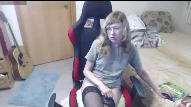 Image 2 of bettyburns Stream on Chaturbate on 3 days ago