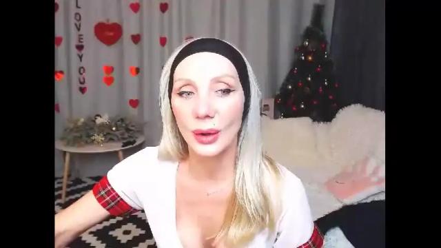 Image 11 of bettymassey Stream on Chaturbate on 16 months ago