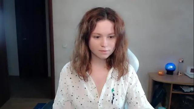 Image 2 of bettystar_ Stream on Chaturbate on 7 days ago