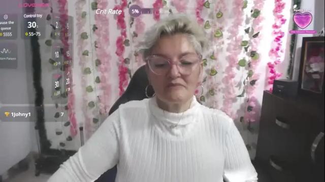 Image 6 of bety_cum3 Stream on Chaturbate on 1 month ago