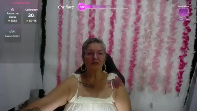 Image 7 of bety_cum3 Stream on Chaturbate on 22 days ago