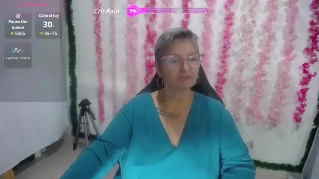 Image 6 of bety_cum3 Stream on Chaturbate on 19 days ago