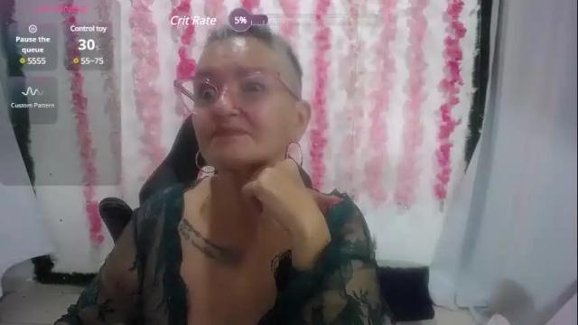 Image 2 of bety_cum3 Stream on Chaturbate on 12 days ago